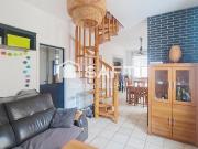 Appartement en duplex rénové, aux portes des frontières...