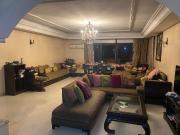 Appartement en vente à Derb Ghalef. 3 grandes pièces....