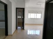 Appartement en vente à trik safrou à côté complexe...