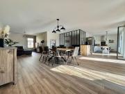 APPARTEMENT ENTIÈREMENT RÉNOVÉ EN 2022, 105 M2, PIÈCE DE...