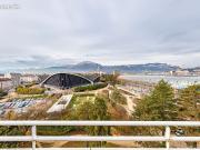 Appartement et garage à la vente