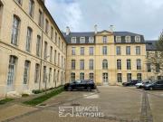 Appartement état neuf dans immeuble historique du XVII ème