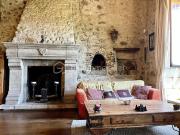 Appartement exceptionnel de 148 m² dans château médiéval...