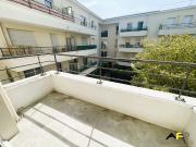 APPARTEMENT F2 BALCON