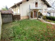 Appartement F3 meublé avec terrain privatif et parking