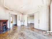 Appartement familial Haussmannien traversant