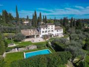 Maison Grasse 9 pièce s 500 m2, 16000 m2 de terrain, au...