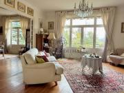 Appartement immeuble pierre avec ascenseur, garage et...