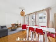 Appartement lumineux de 80m2 3ème étage avec ascenseur...