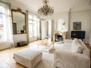 Appartement Luxe 4 Chambres Paris 17e – Parc Monceau –...