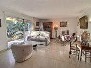 Appartement Marseille 8ème 4 pièces 88 m2 au pied des...