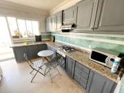 Appartement meuble sans vis a vis au dernier etage