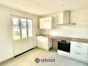 Appartement Neudorf – 3 Pièces avec deux balcons et une...