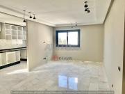 Appartement neuf avec grande terrasses à Oasis