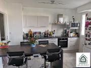 Appartement Proche Commerces Et Commodites Renove 71m²... Appartement Proche Commerces Et Commodites Renove 71m²...