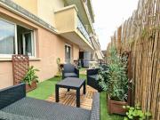 Appartement récent rez de jardin avec terrasse
