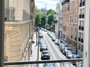 Appartement refait à neuf deux chambres 16 ème nord