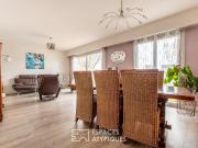 Appartement rénové, à 300 mètres de la place Ney. 86m²...