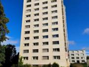 APPARTEMENT RENOVE AVEC BALCON ET ASCENSEUR