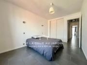 Appartement rénové dans une résidence sécurisée avec...