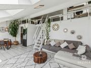 Appartement rénové en dernier étage, au calme à La Croix...