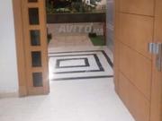 Appartement semi meublé à louer