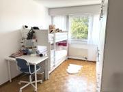 Appartement spacieux de 6 pièces au 2ème étage avec parking