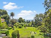 Appartement T1 rénové avec vue mer, terrasse et parking,...