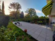 APPARTEMENT T2 MEUBLE EN REZ DE JARDIN AVEC TERRASSE CLIM