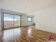 Appartement T3 Bis balcon, cellier et parking couvert...