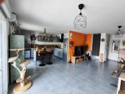 Appartement T3 d'une superficie de 71m² situé au...