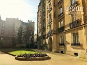 Appartement T4 112 m² Paris Xvi avec cour privative...