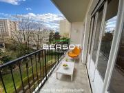 Appartement T5 avec balcon et parking privatif Quartier Cras
