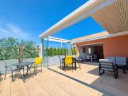 Appartement T5 de 131m2 hab, terrasse 56m2 et garage à Nîmes