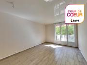 Appartement traversant 3 pièces de 58 m2 avec balcon