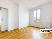 Appartement traversant 3 pièces refait à neuf – 44 m² –...