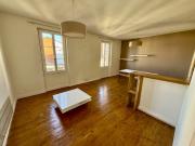 Appartement traversant 80 m2 Quarter Salins