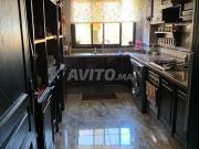 Appartement trois chambres meublé