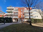 Appartement T2 / T3 ascenceur, grande terrasse et box...