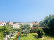 Appartement type T2 meublé Antibes vue mer
