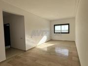 Appartement VIDE 3CH à Sala al jadida