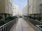 Appartement vide au complexe Farah