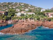 Appartement villa de 4 pièces pieds dans l'eau