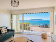 Appartement vue mer, sur le port de Sanary