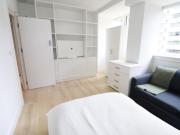 Appealing double bedroom in Wembley Has a Room