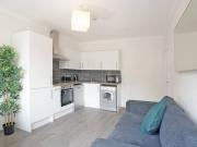 Appealing double bedroom near Queen Mary University of...