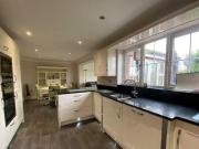 Apple Leaf Lane, Barton, 6 Bedroom Detached