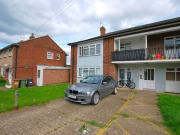 Applegarth Avenue, Guildford, Surrey GU2, 2 bedroom flat...