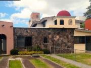 APROVECHA CASA DE UN PISO CON EXCELENTE UBICACIÓN...