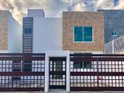 APROVECHA PRECIOSA CASA EN RESIDENCIAL SANTA FE T 180M2...